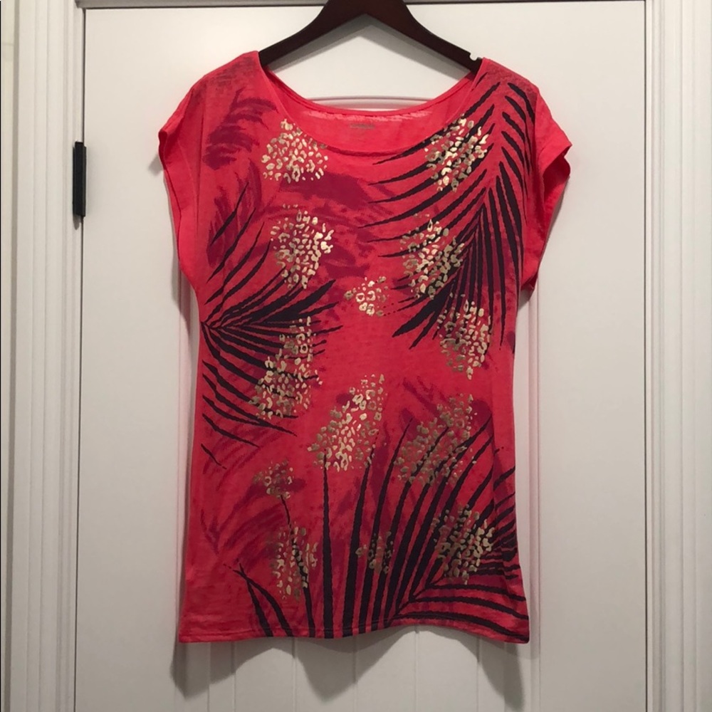 Express graphic tee size medium